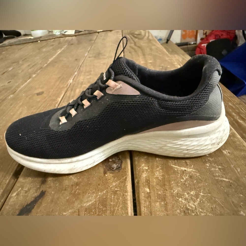Skechers Black Sneakers with Pink Highlights